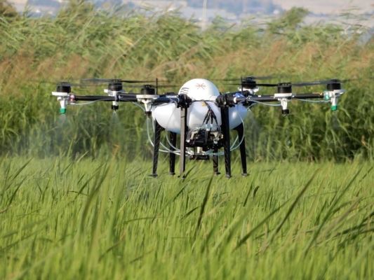 Drones de pulverización de cultivos a prueba de polvo de alto rendimiento para agricultura