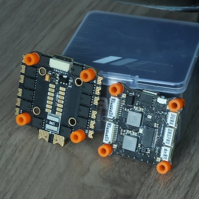 Radio de operación remoto 36X36mm ESC 50af7 V2 controlador de vuelo de pila para personalización