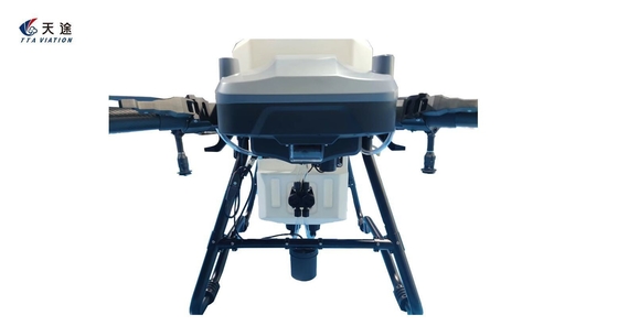 Drone doméstico de conexión con rosca interna para mejorar la protección de los cultivos y la lucha contra incendios